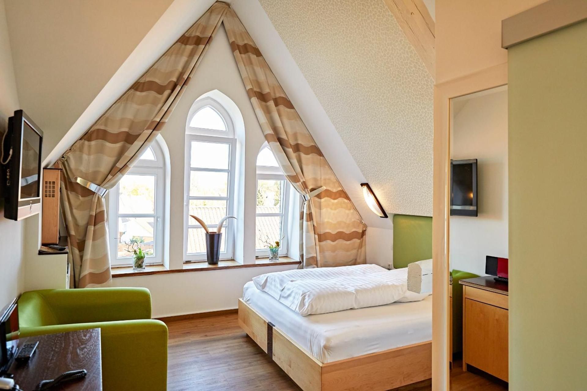Superior Single Room