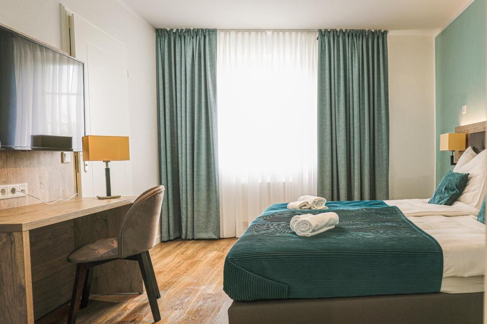 Double Room Compact