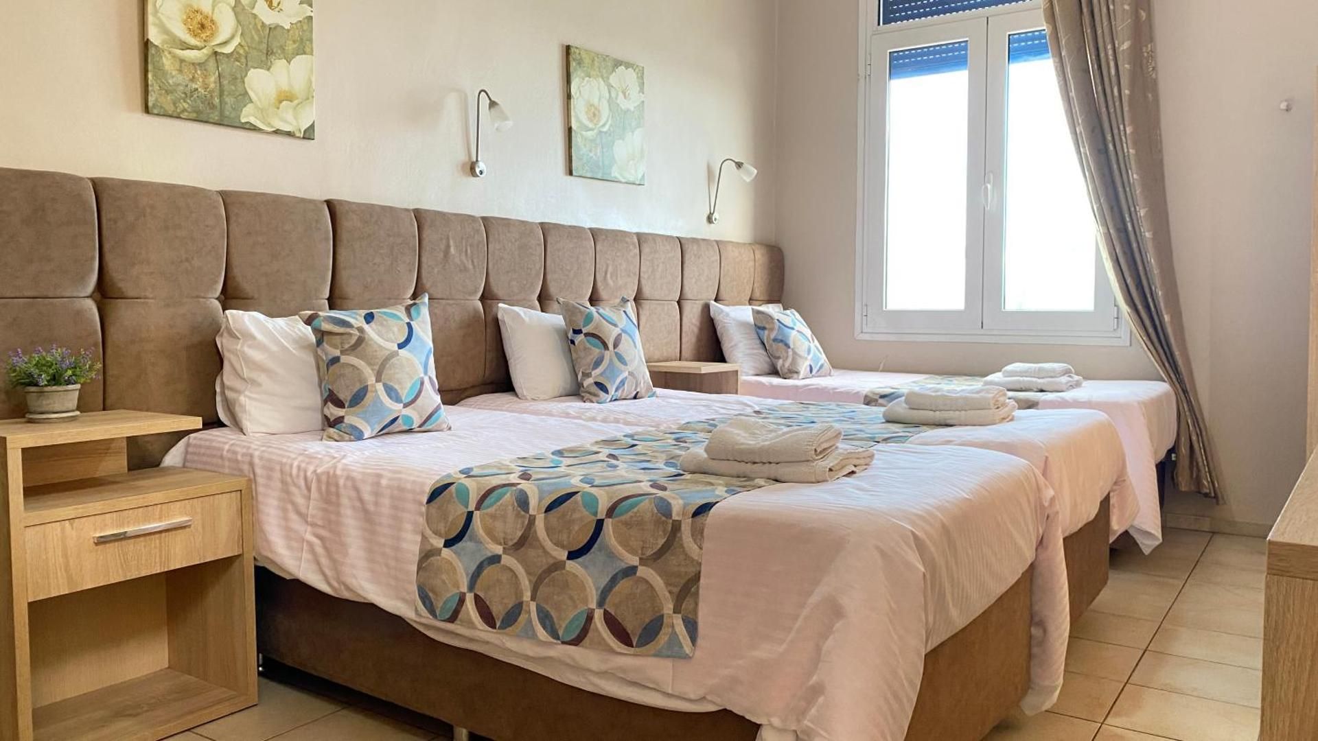 Standard Triple Room with Sea View
