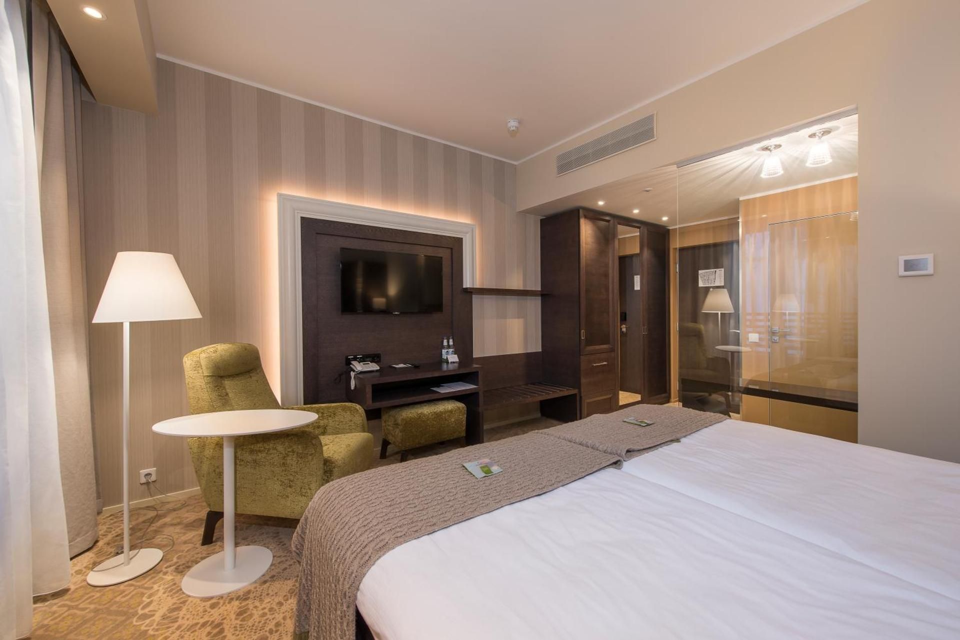 Classic Double or Twin Room with Spa Access