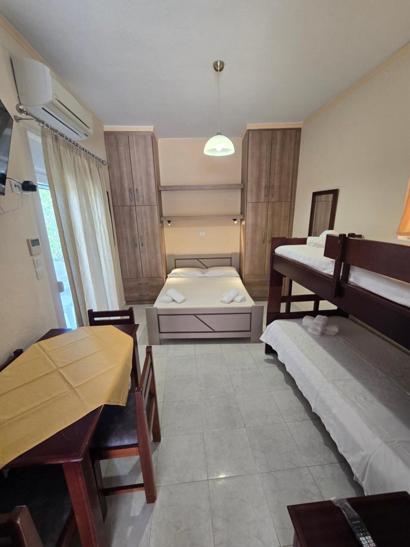 Luxury Quadruple Room