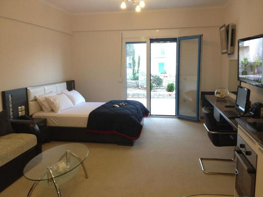 Deluxe Apartment with Accessible Features