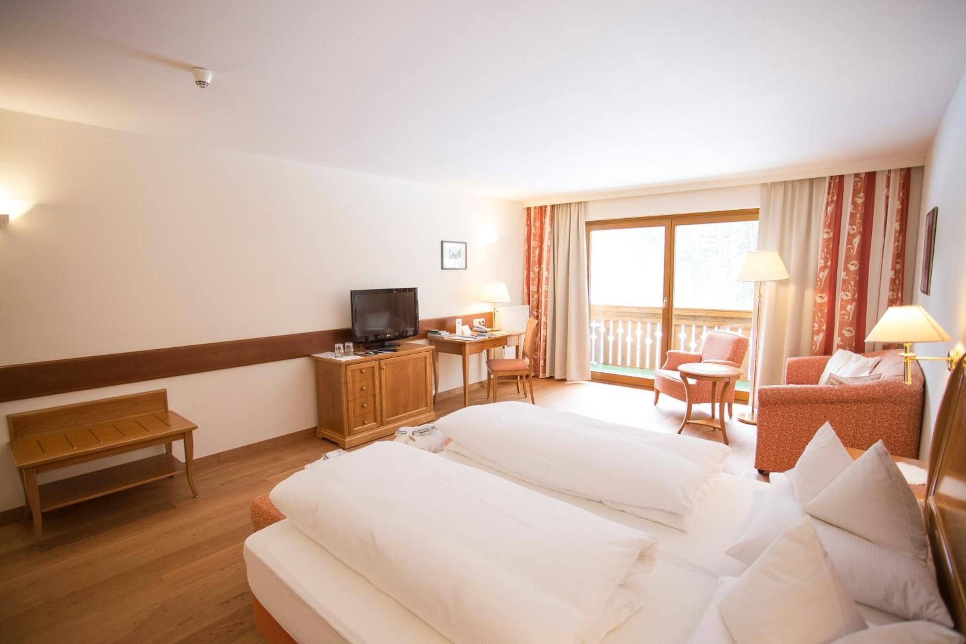 Superior Double Room with Lake View