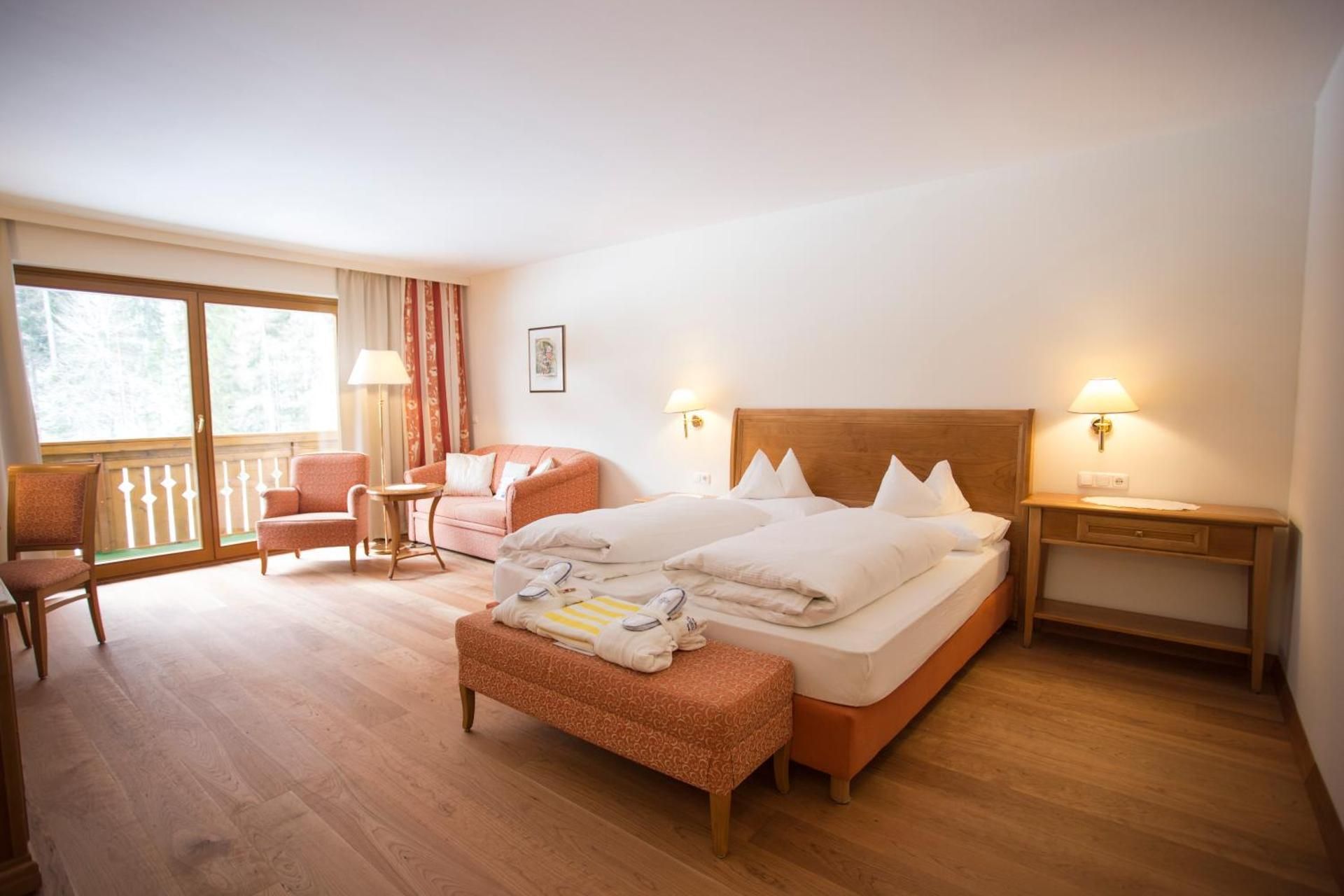 Superior Double Room with Lake View