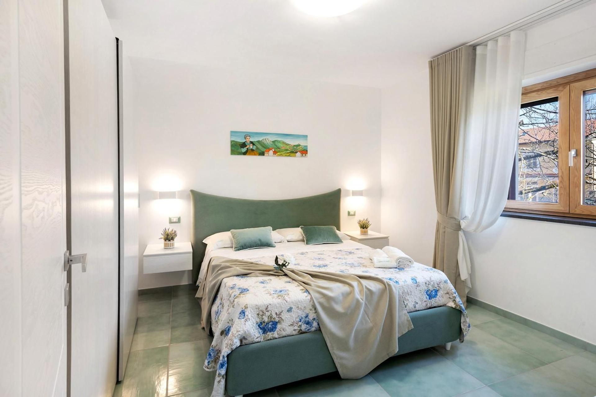Superior One-Bedroom Apartment with Balcony