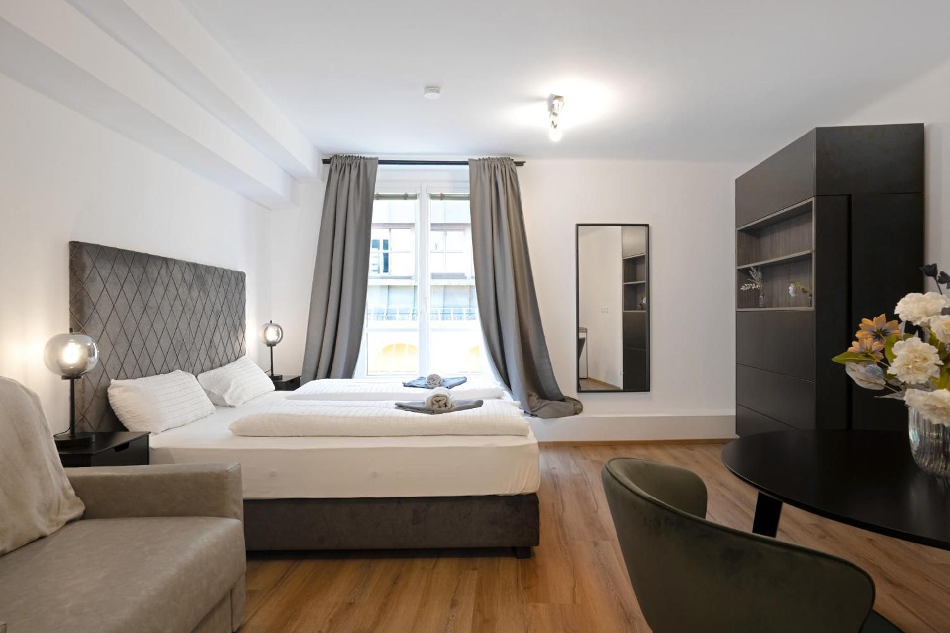 Studio Apartment