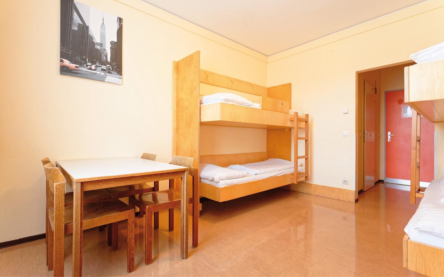 Quintuple Room