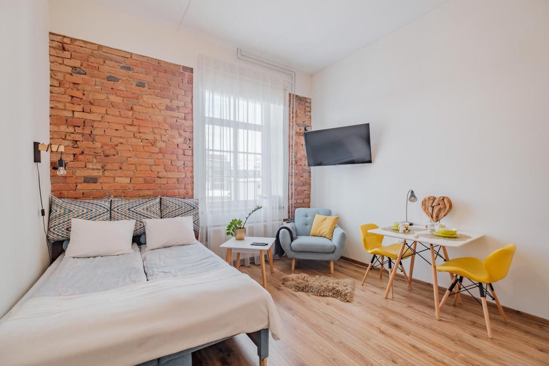 Studio Apartment