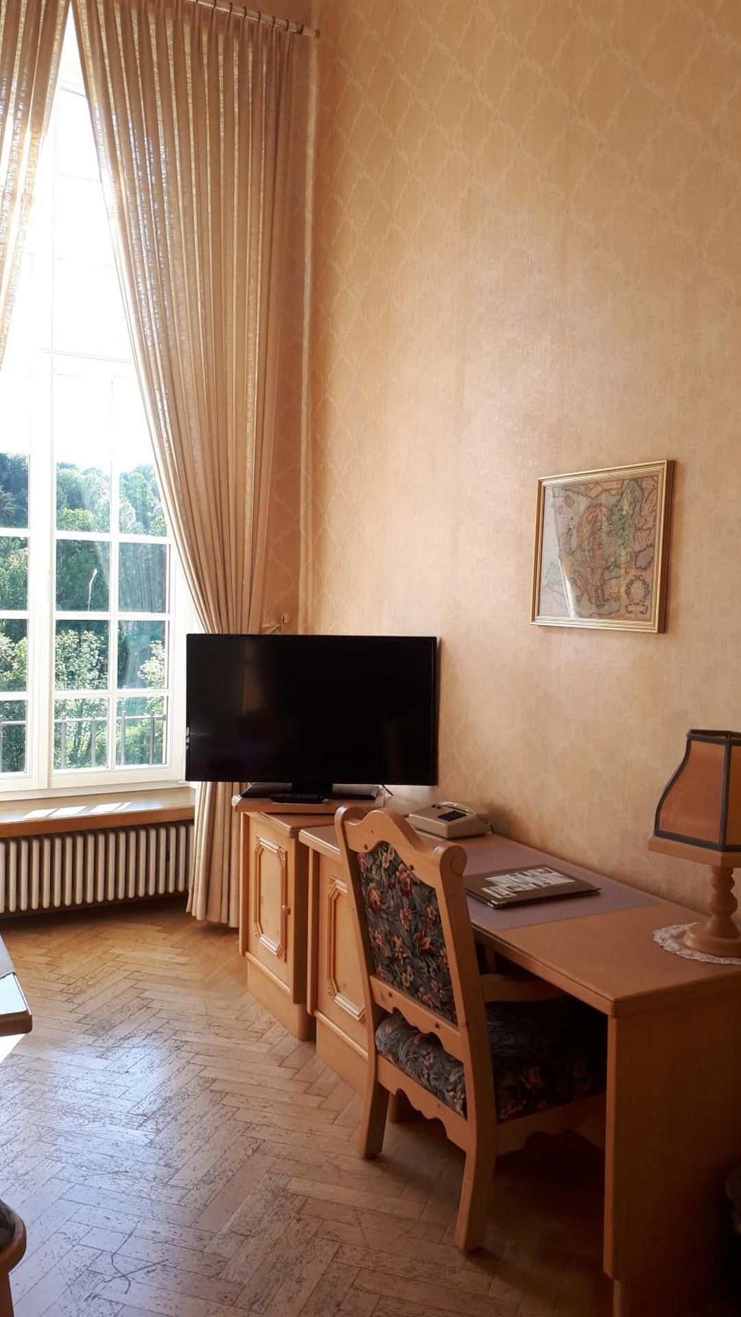 Large Double Room