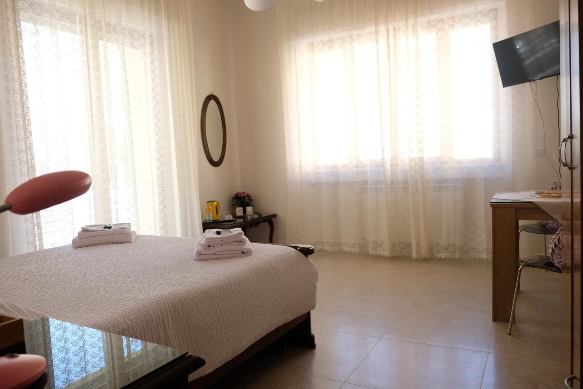 Large Double Room
