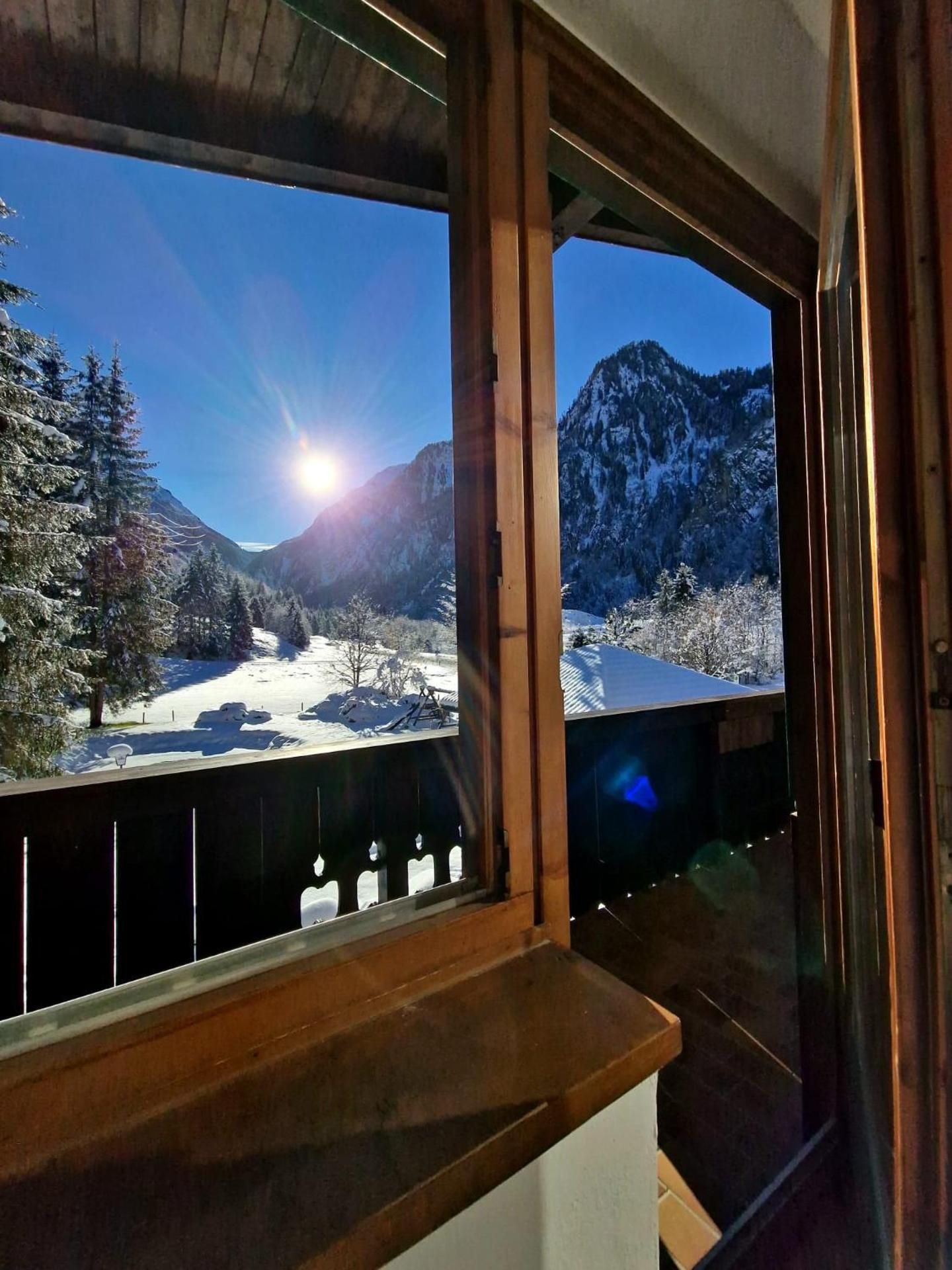 Three-Bedroom Apartment with Mountain View