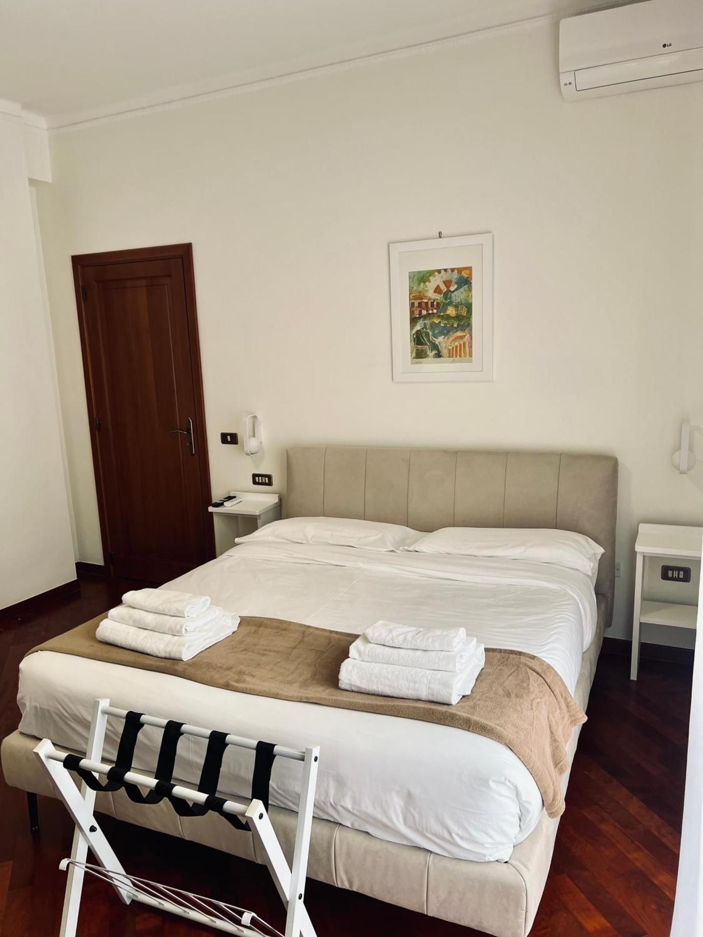 Montesanto 25 Double Room