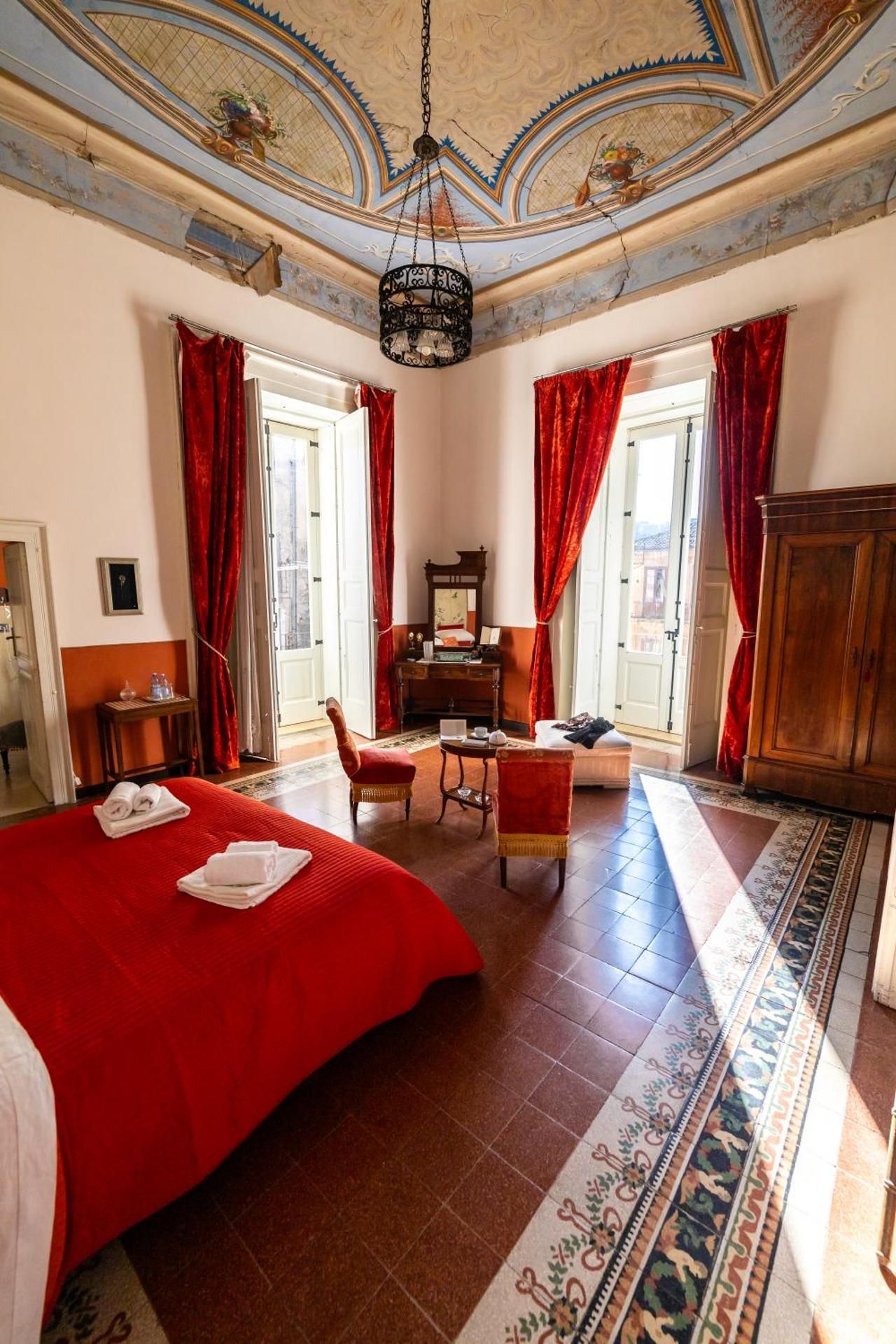 Superior Queen Room