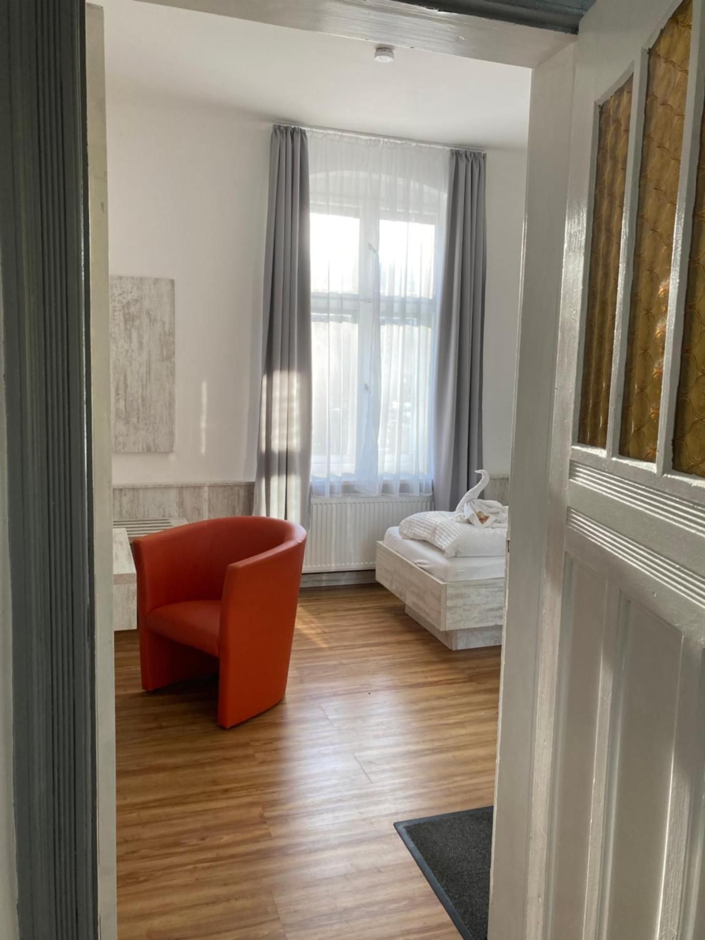 Standard Single Room with Shower
