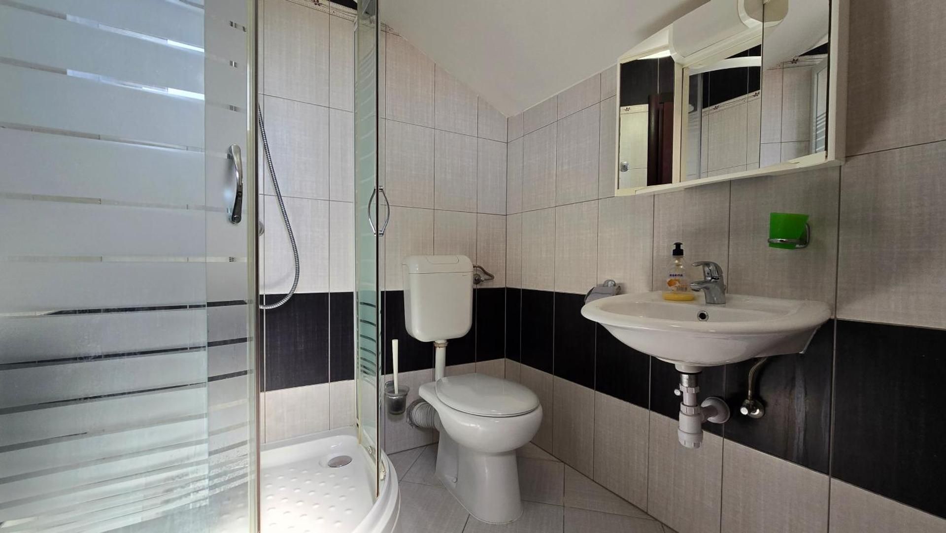 Apartment - Split Level