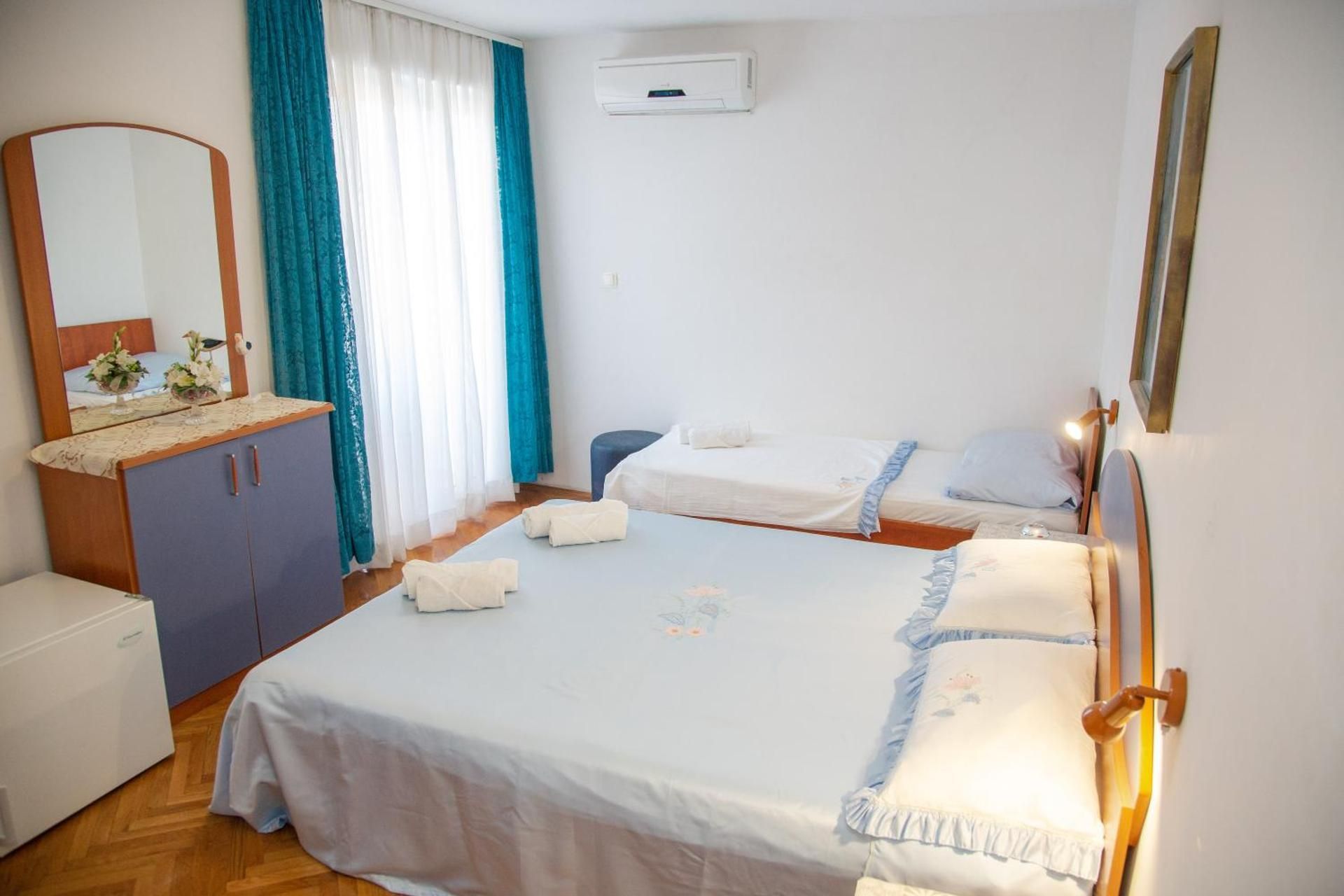 Triple Room with Bathroom