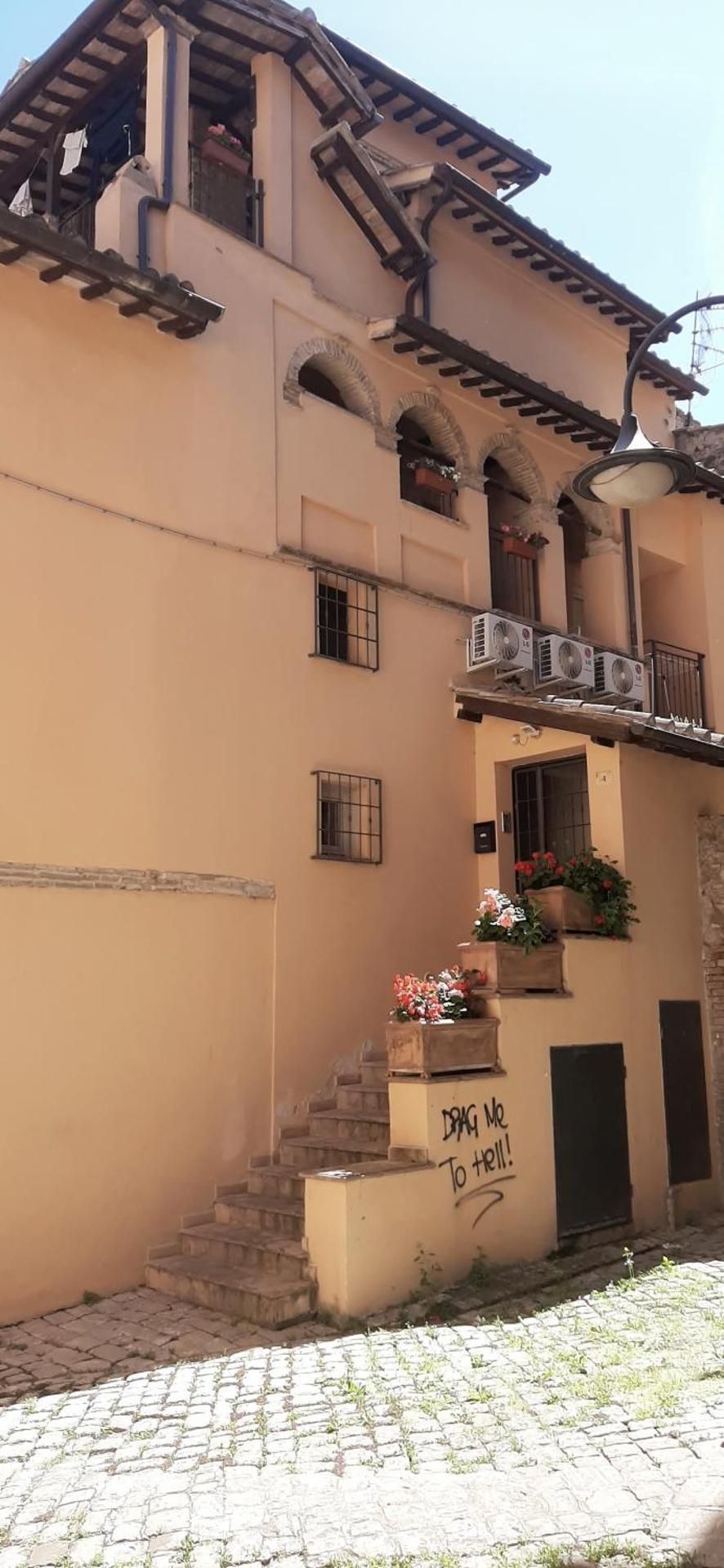 IL TEATRO ALLOGGI