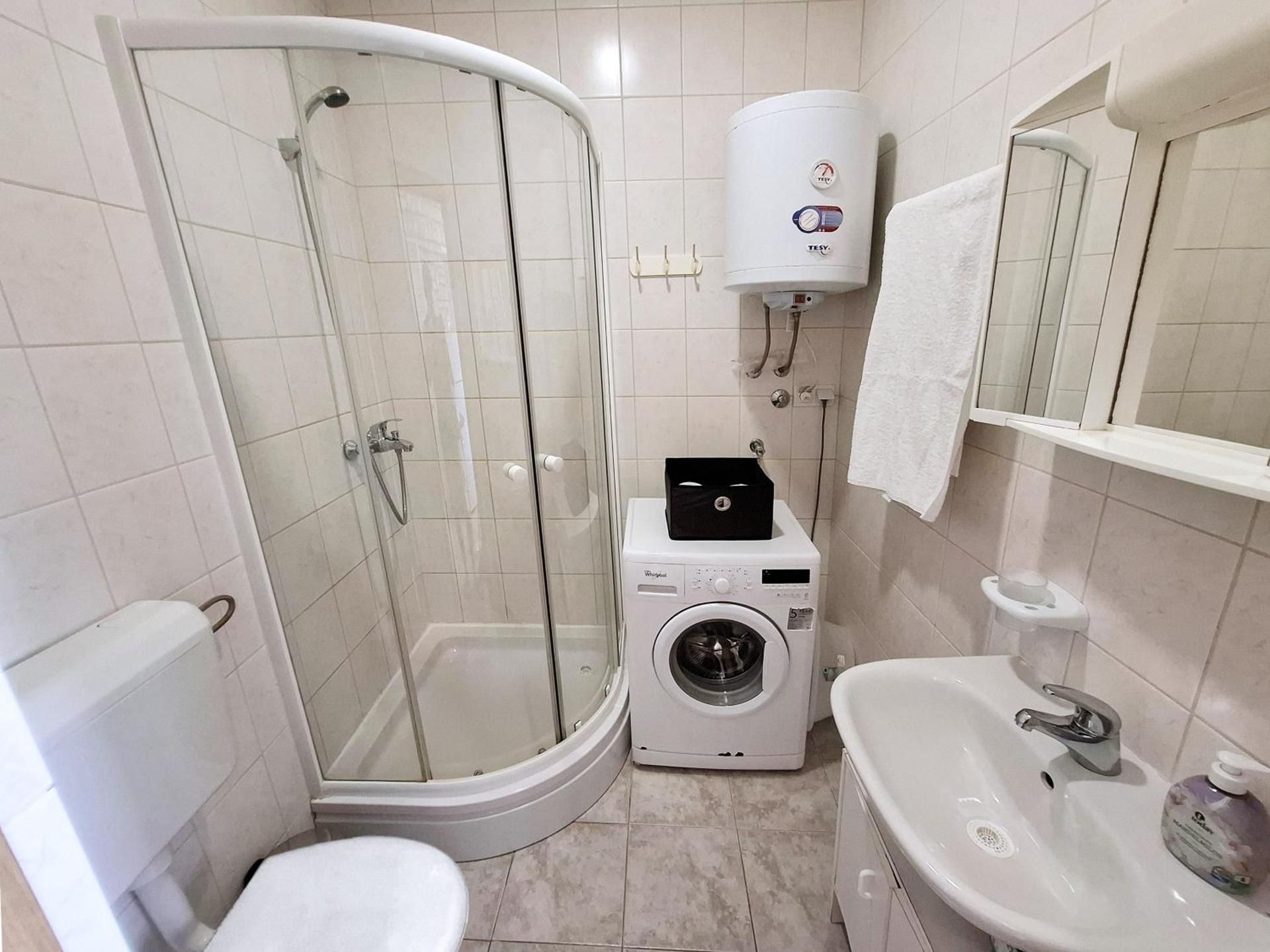 One-Bedroom Apartment with Balcony