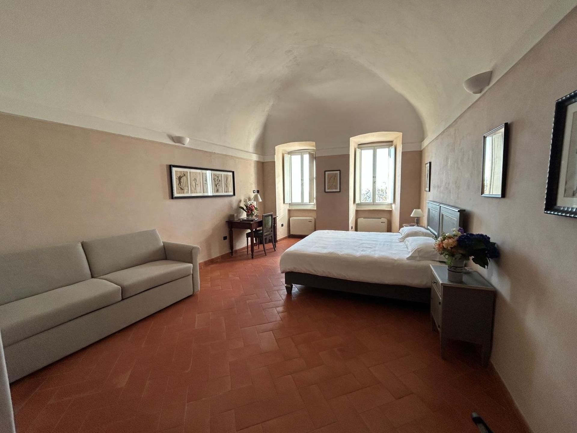 Quadruple Room with Private Bathroom