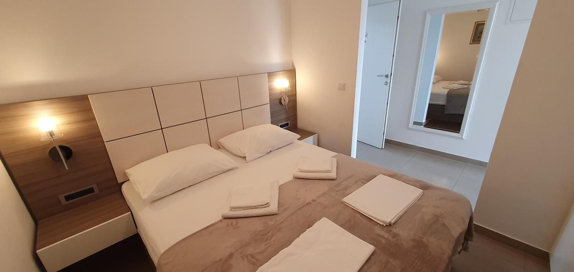 Studio Apartment with Balcony and Sea View