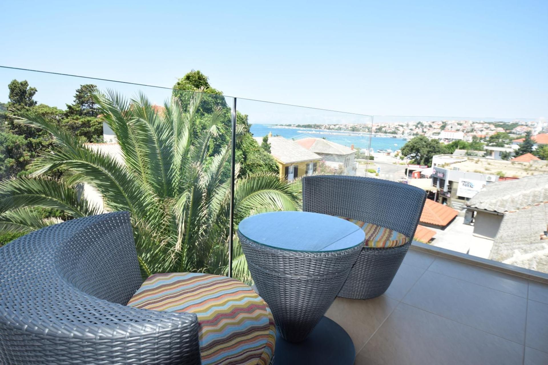 Comfort Two-Bedroom Apartment with Balcony and Sea View