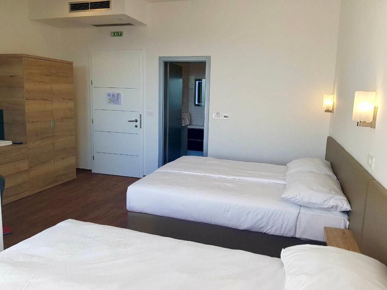 Double Room with Balcony (2 Adults + 1 Child)