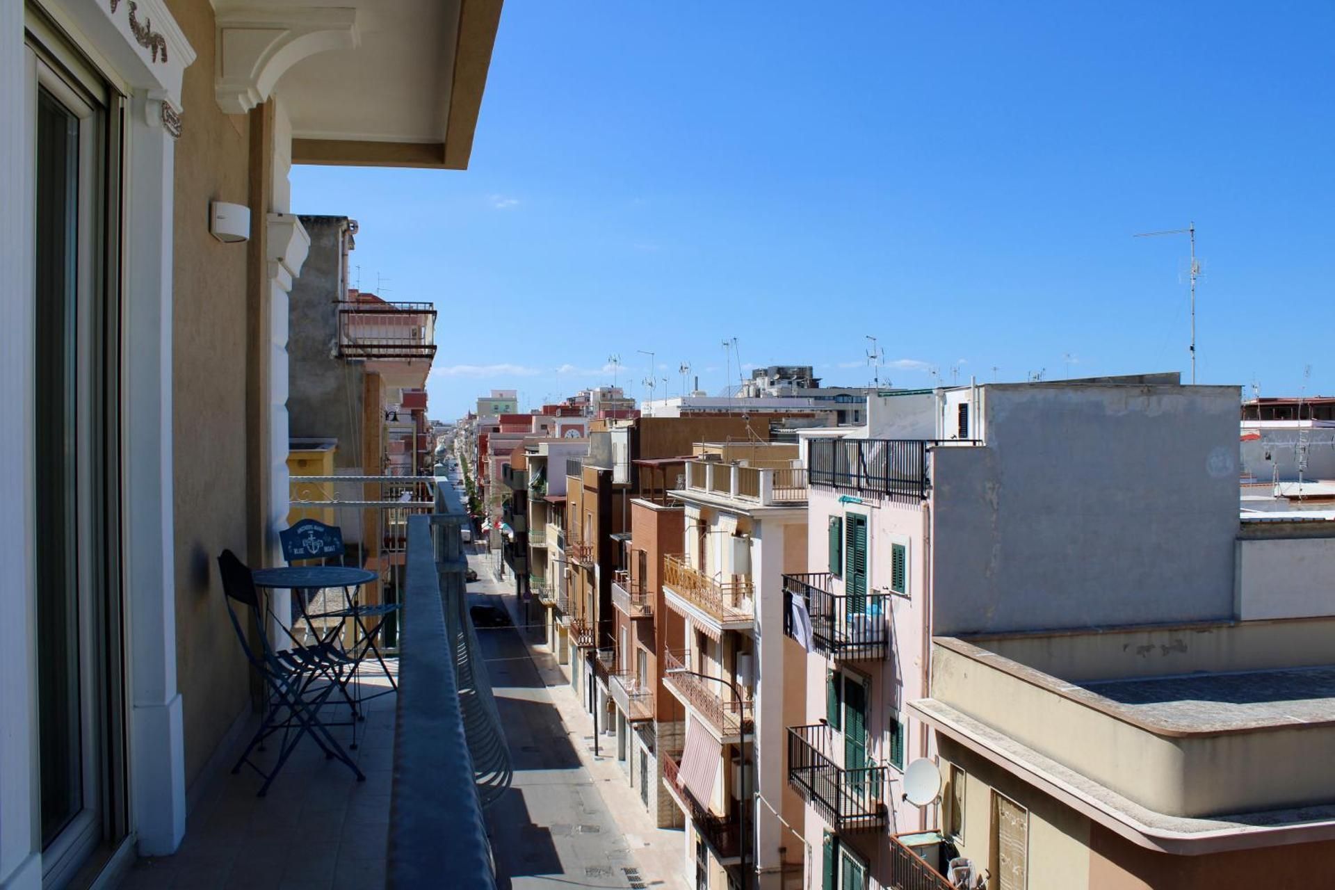 Deluxe Double Room with Balcony and Sea View
