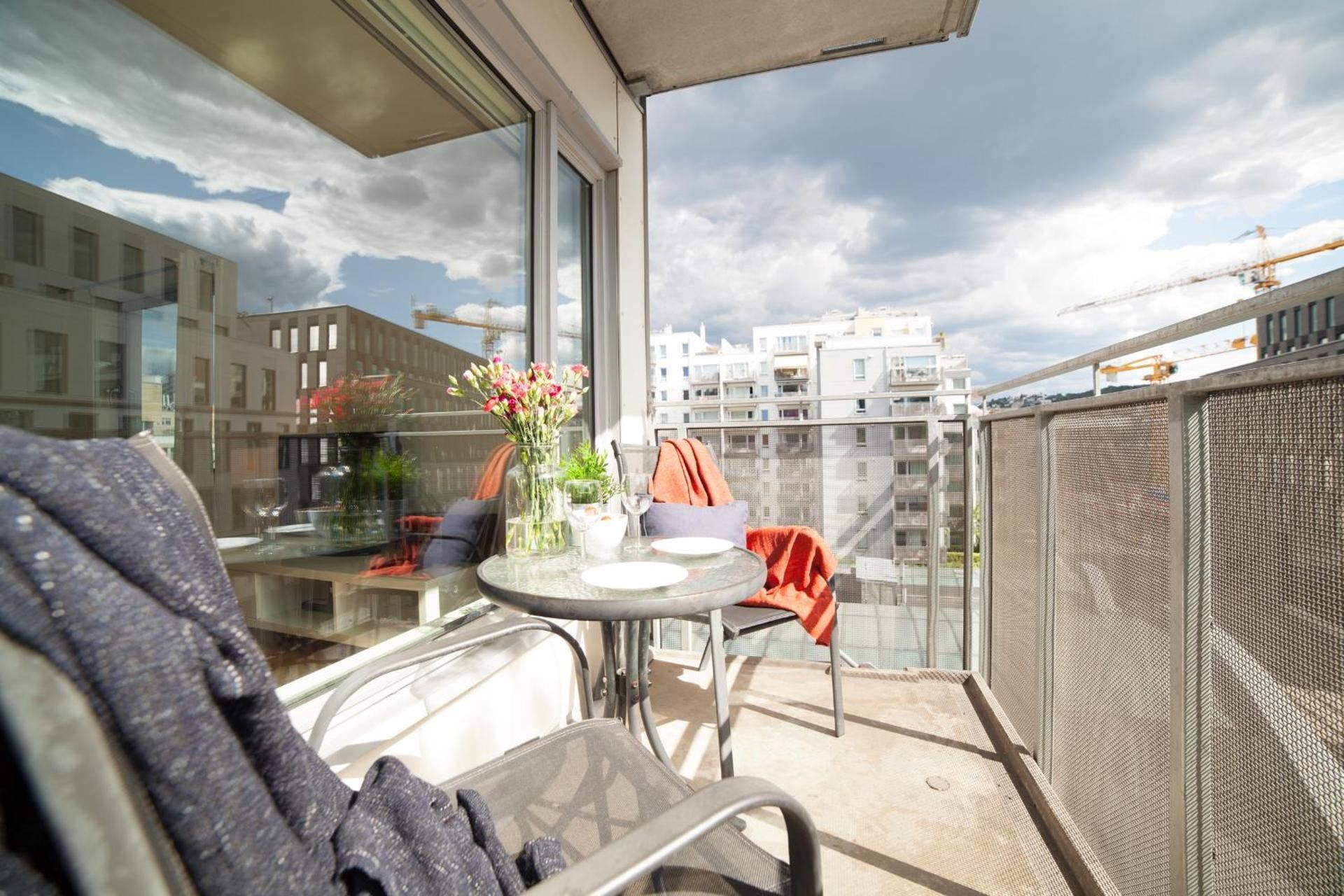 2-Bedroom Large Apartment