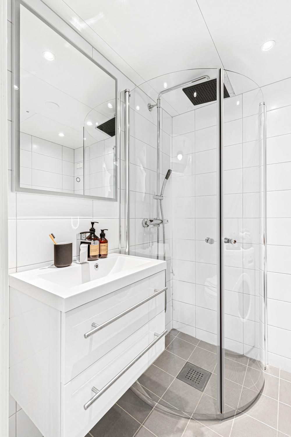 1-Bedroom Apartment