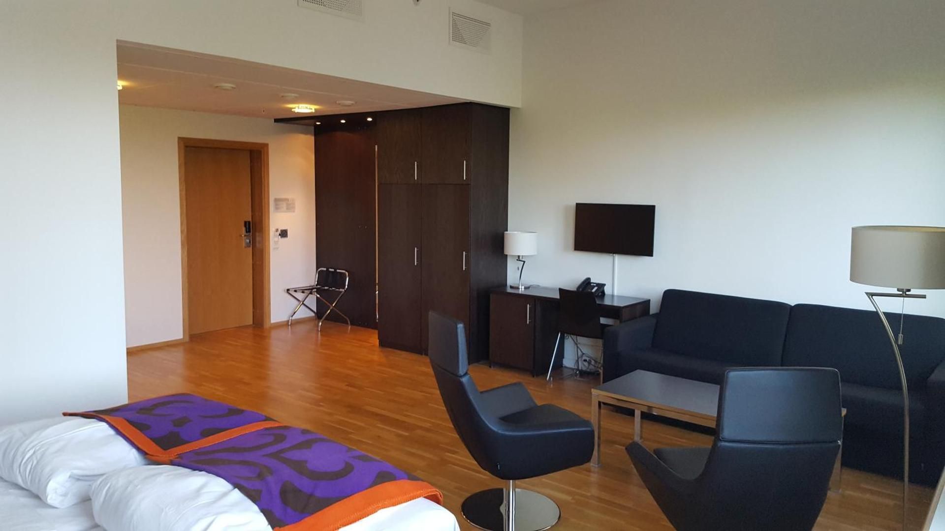 Hotel Montebello Standard Twin Room 2