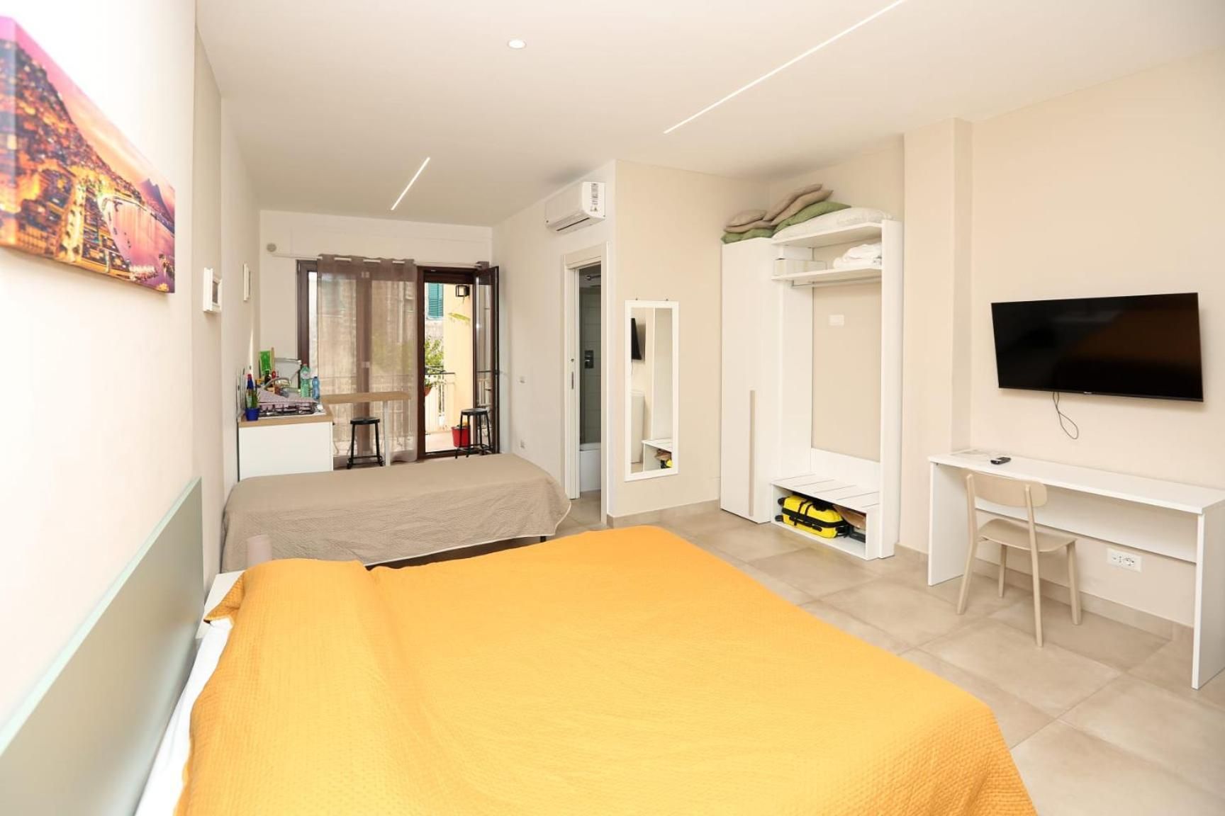 Triple Room with Terrace