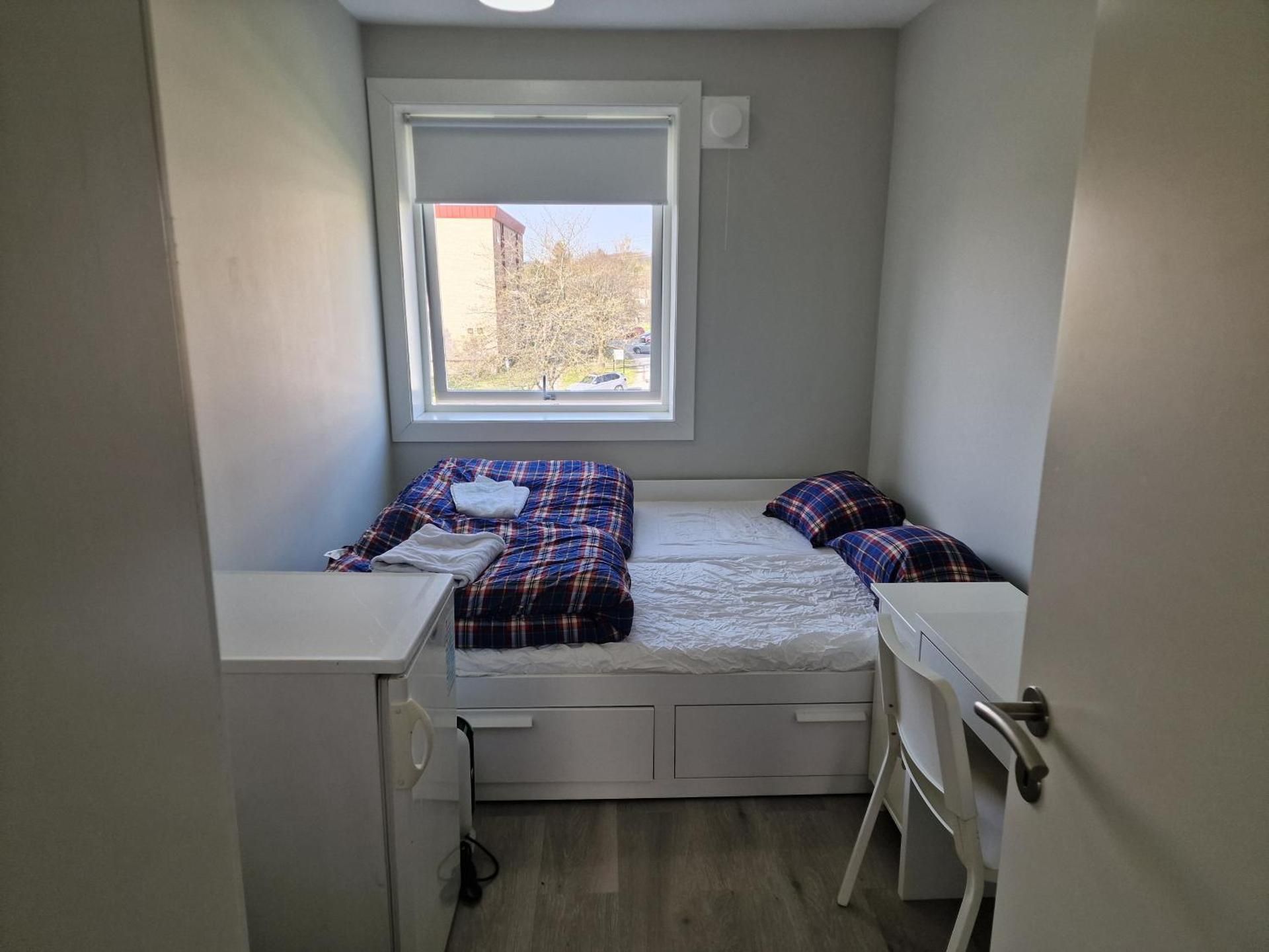 Standard Double Room with Shared Bathroom