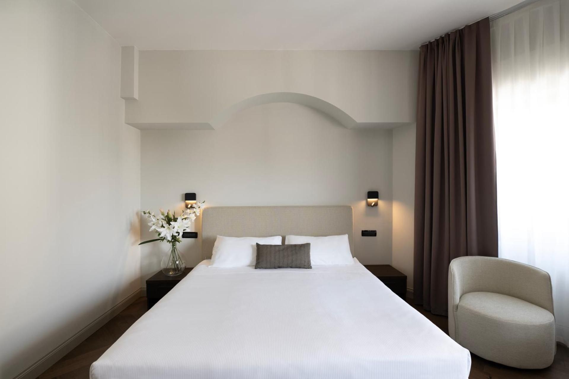 Hotel Carlton Standard Double Room