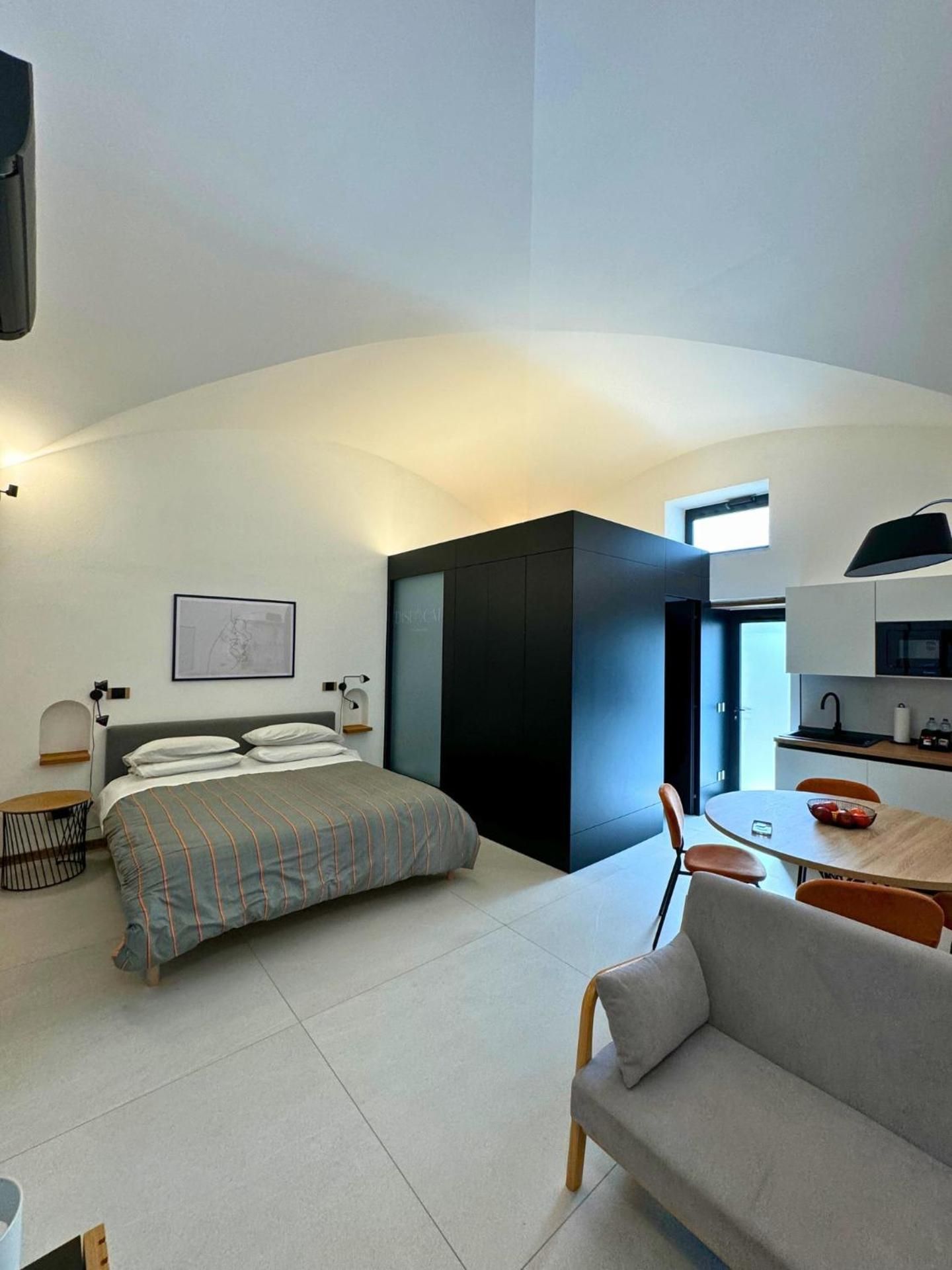 Luxury Triple Room