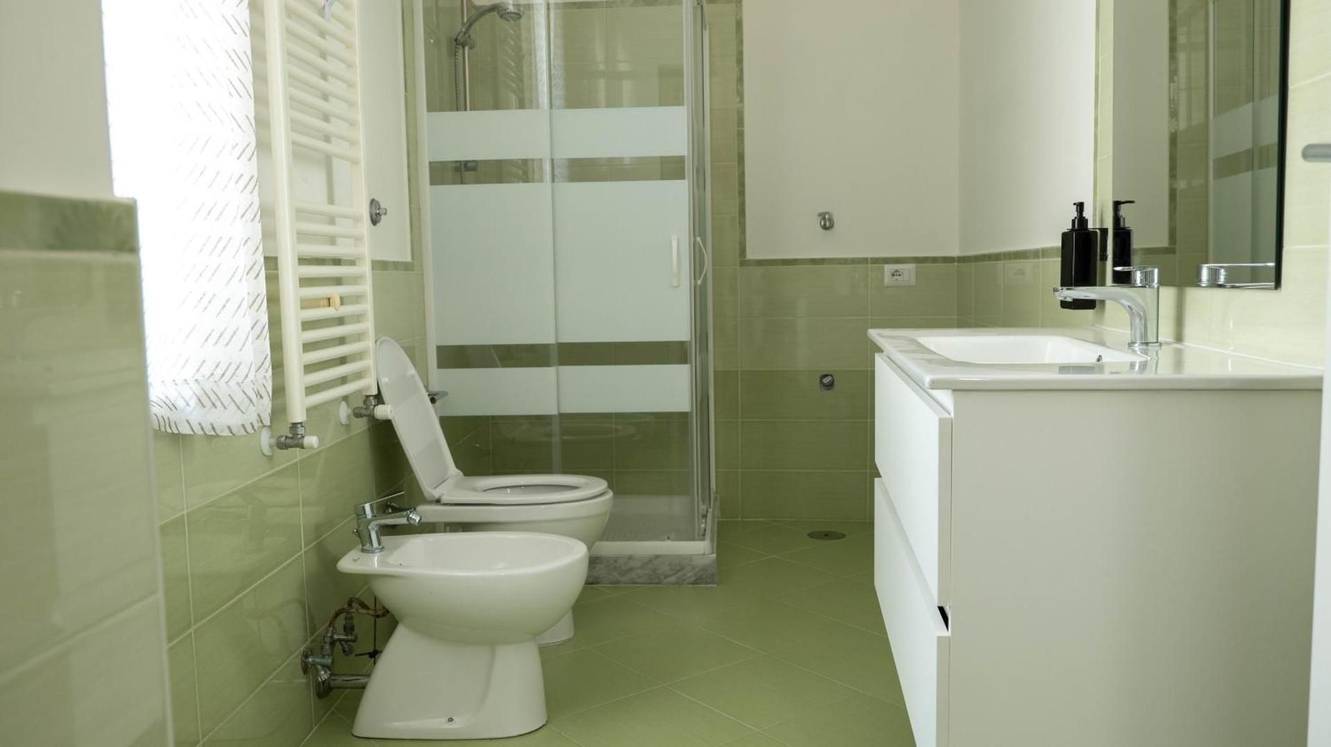 One-Bedroom Deluxe Apartment