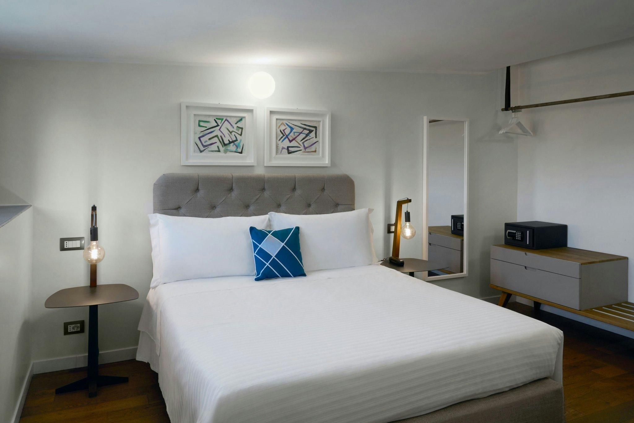 Deluxe Queen, Guest room, 1 Queen