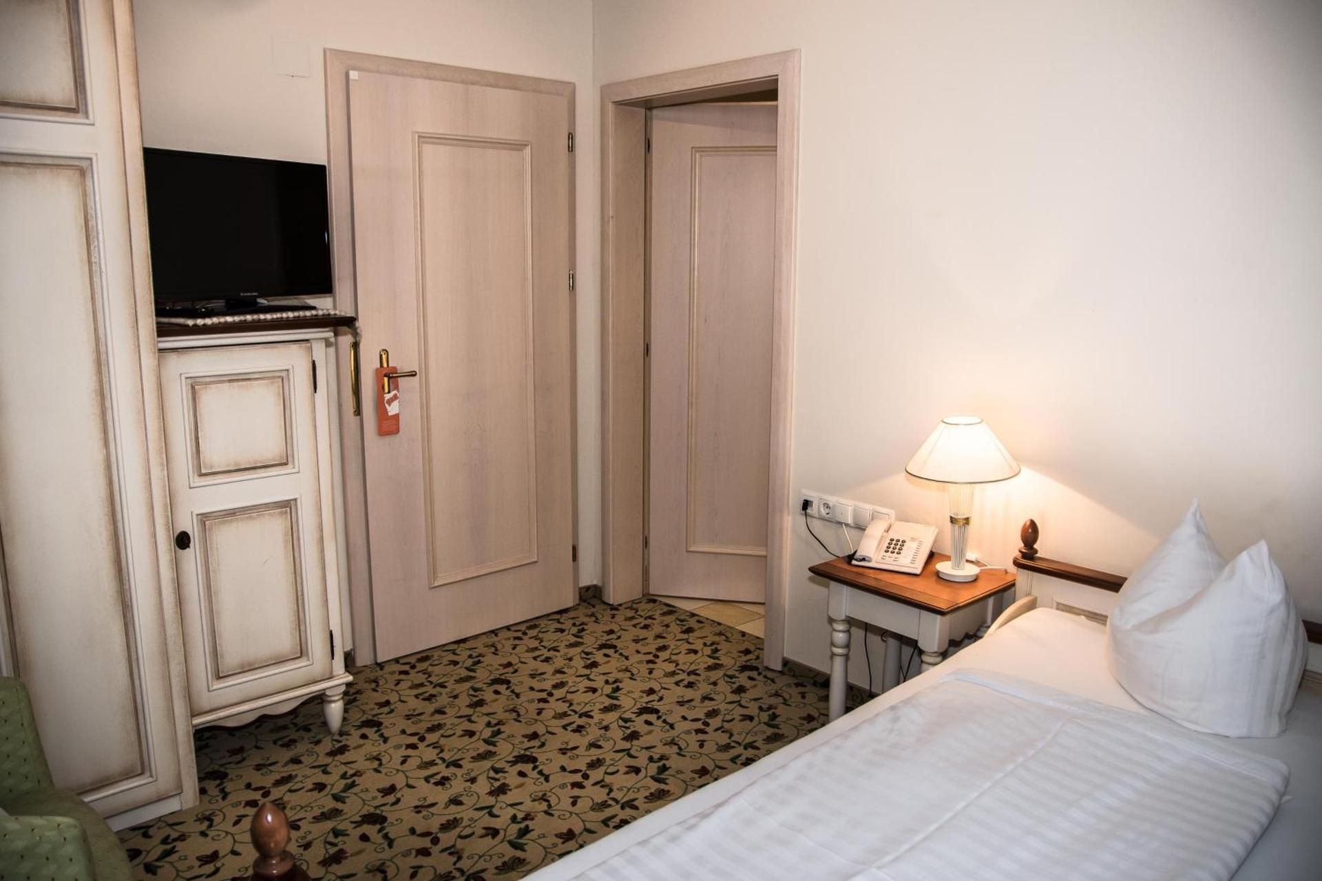 Standard Single Room