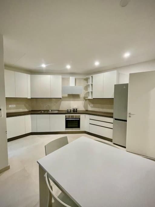 Turris Apartments, SKYLINE historic center Bologna