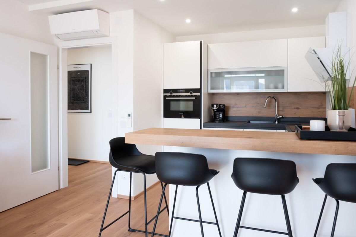 3a98f0ac6b34c4bcca0936fc69458b84