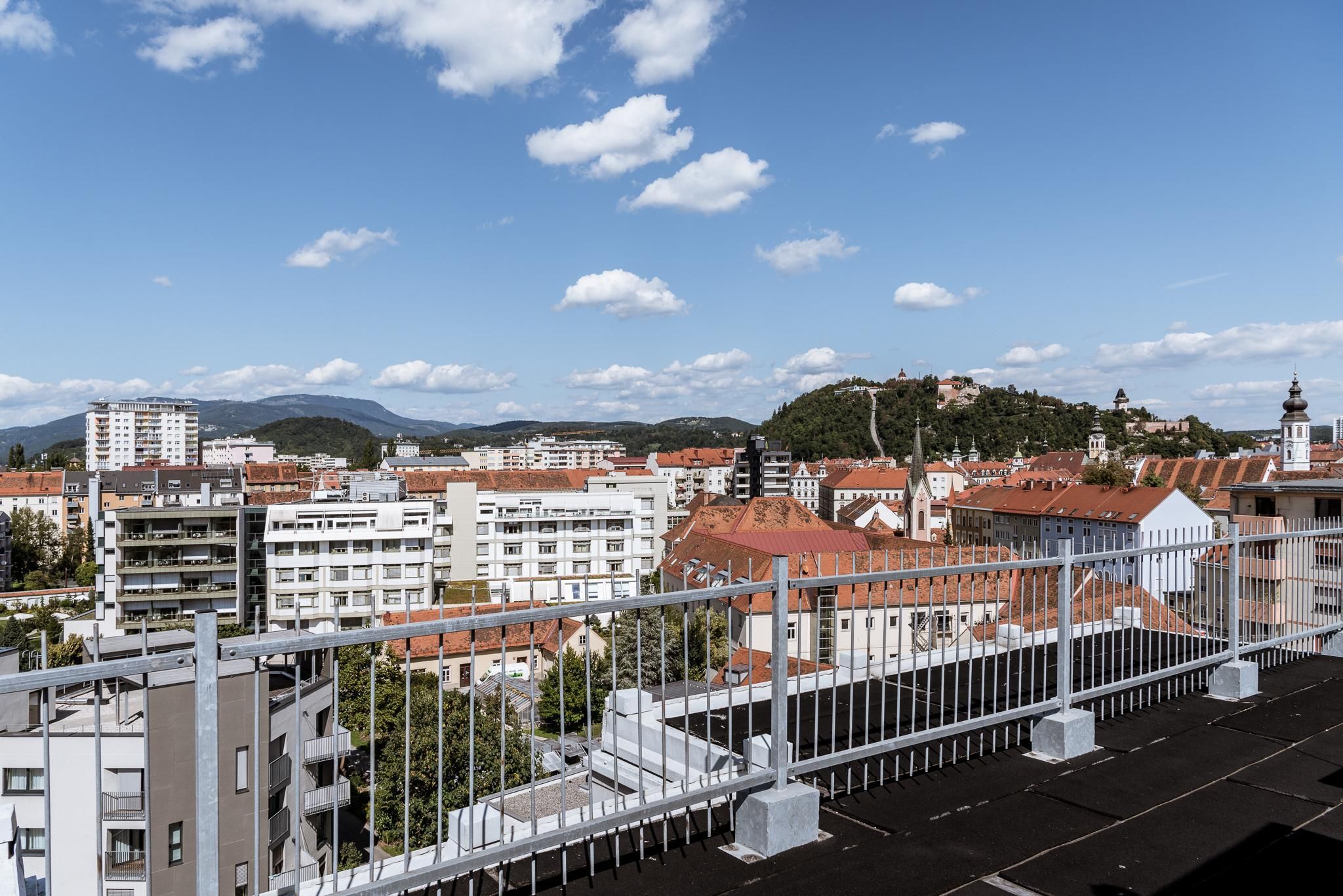 MH Living - 11 - Modern Living Dream in Center