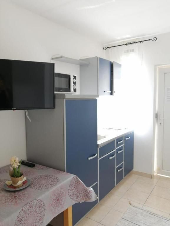 Small Single Room