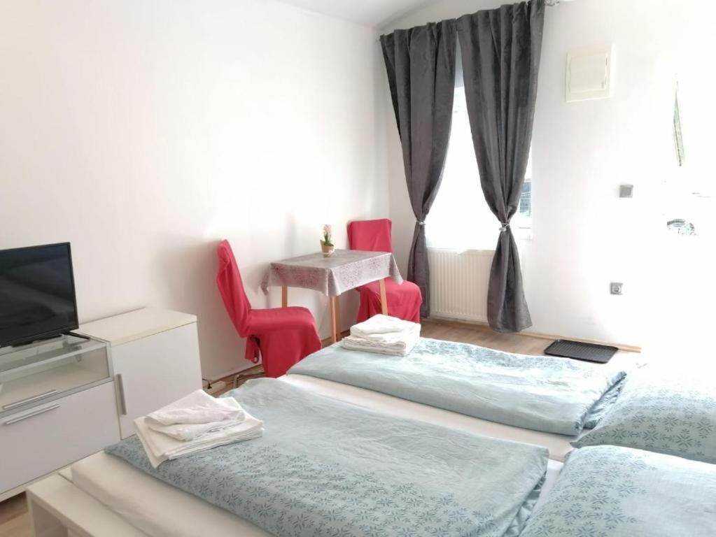 Budget Triple Room