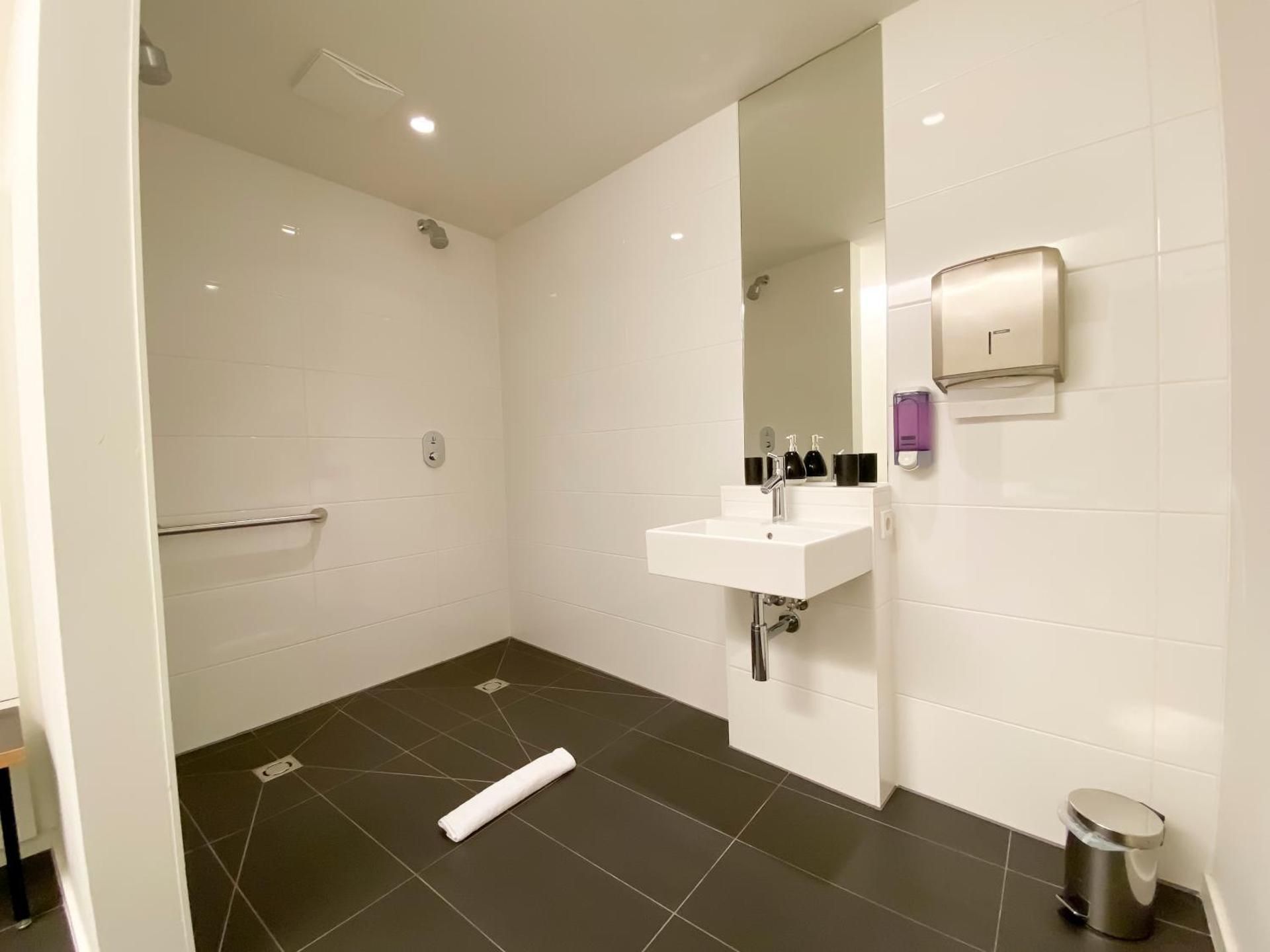Large Deluxe Apartment
