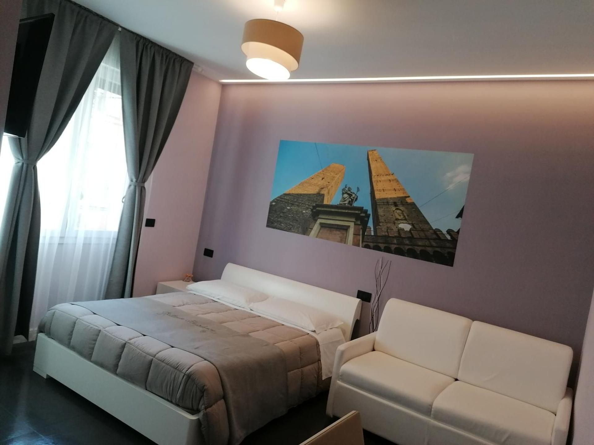 Galliera Residence B&B Deluxe Double Room with Private Bathroom 2