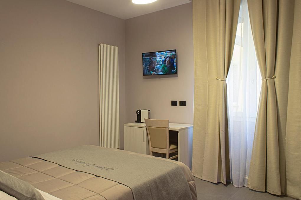 Deluxe room with private bathroom