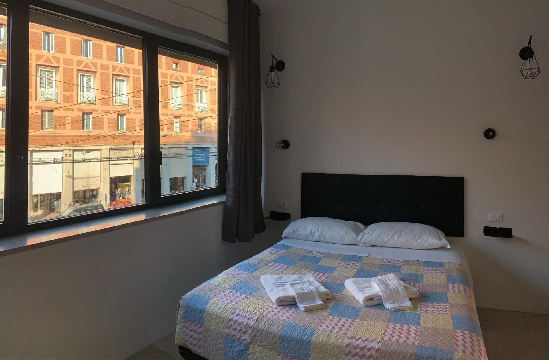 GALLERIA DEL TORO 3 rooms Quadruple Room