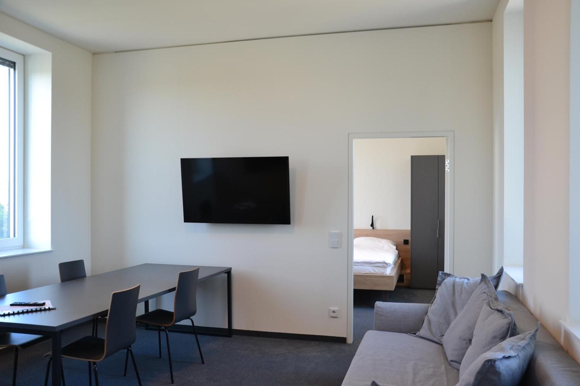 Deluxe Two-Bedroom Apartment