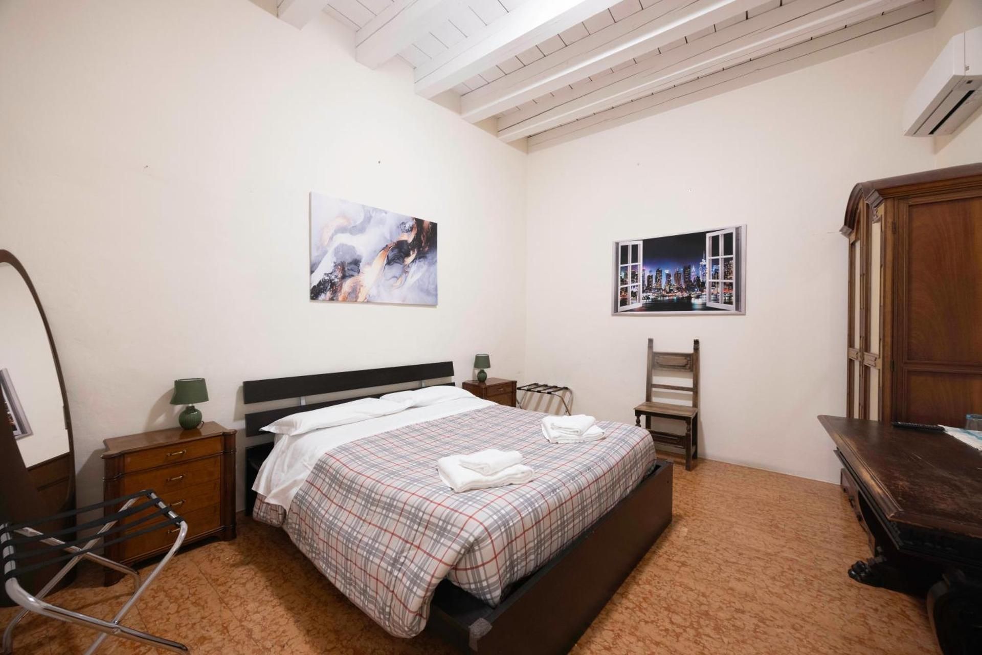 Large Double Room
