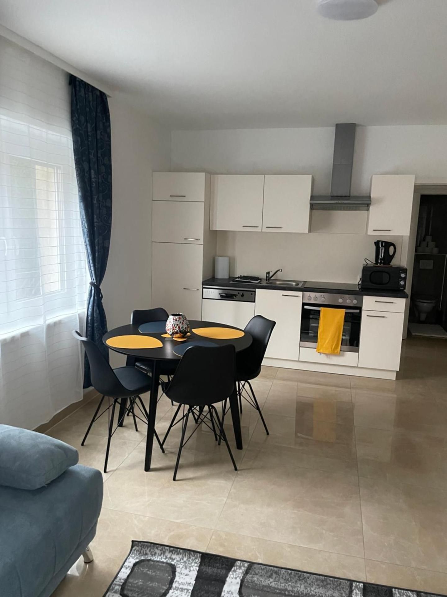 SEOS Self Check in ,Gratis parken,Apartment mit Schlaf Zimmer und StudioApartmet