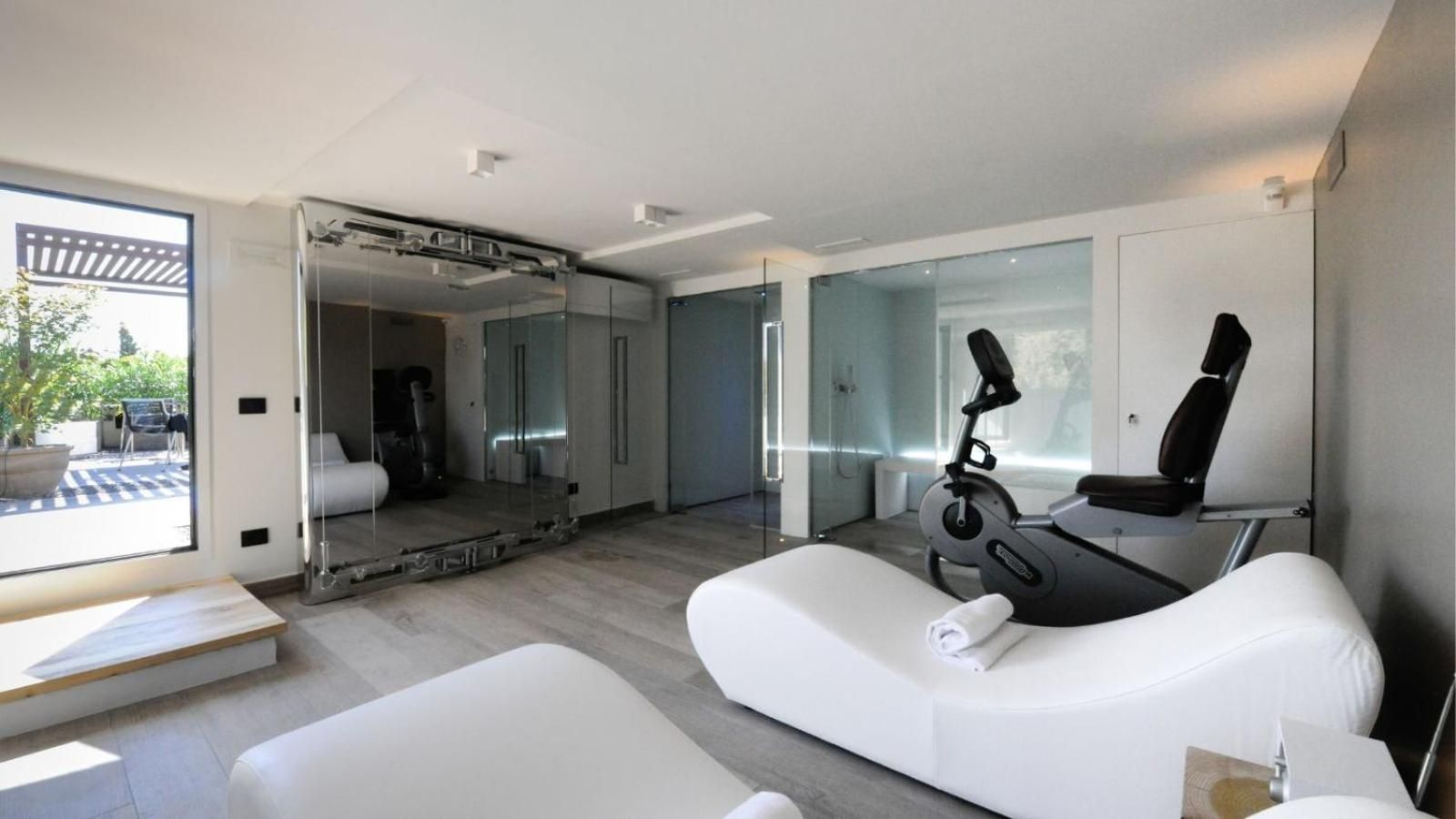 Suite with City View
